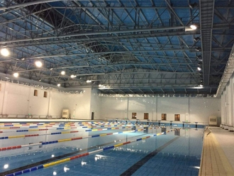 行业新闻高温天气屋内游泳池抽湿的利弊